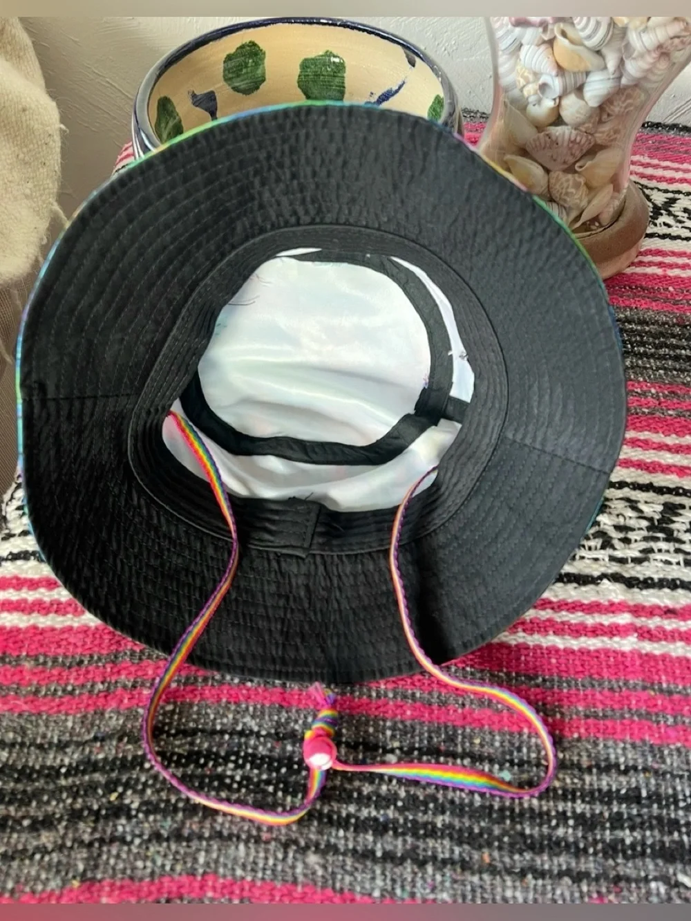 Colorful Tie-Dye Mushroom Beach Bucket Hat NWOT🌈